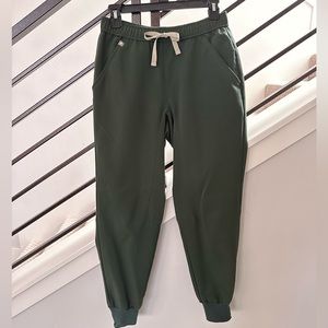 Figs Dark Olive Tansen Jogger Scrub Pants- Men’s XS